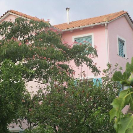 Zeus And Hera Apartments Nikiána Kültér fotó