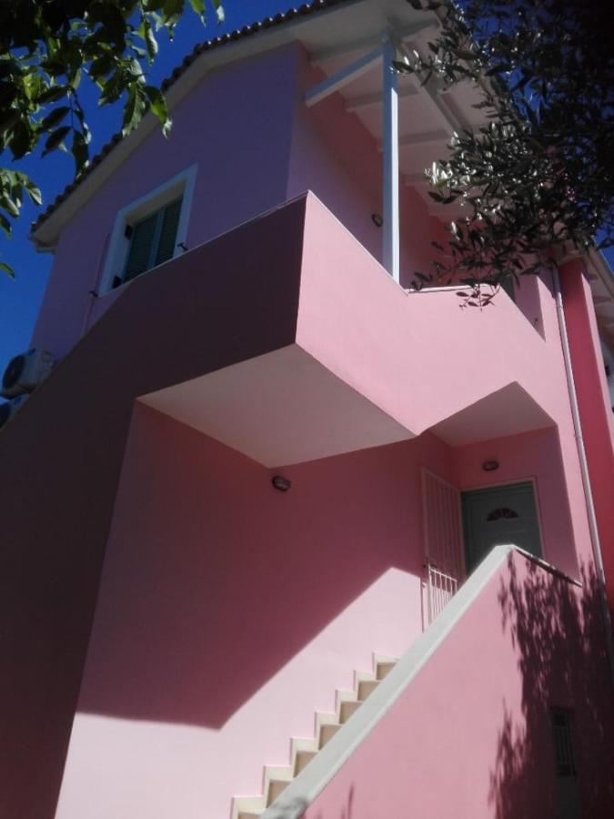 Zeus And Hera Apartments Nikiána Kültér fotó